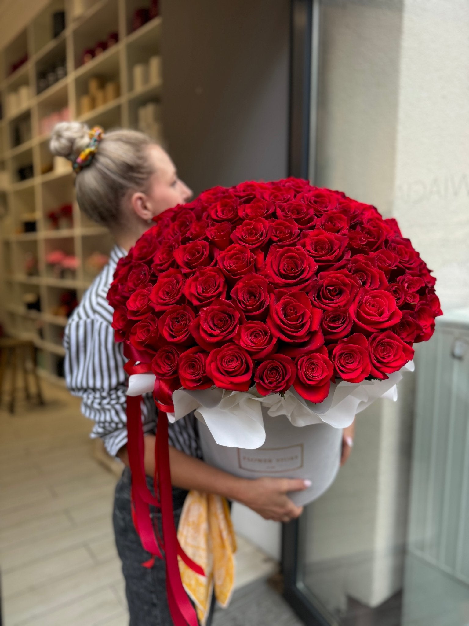101 czerwonych róż Love - kwiaty Flower Store Warszawa