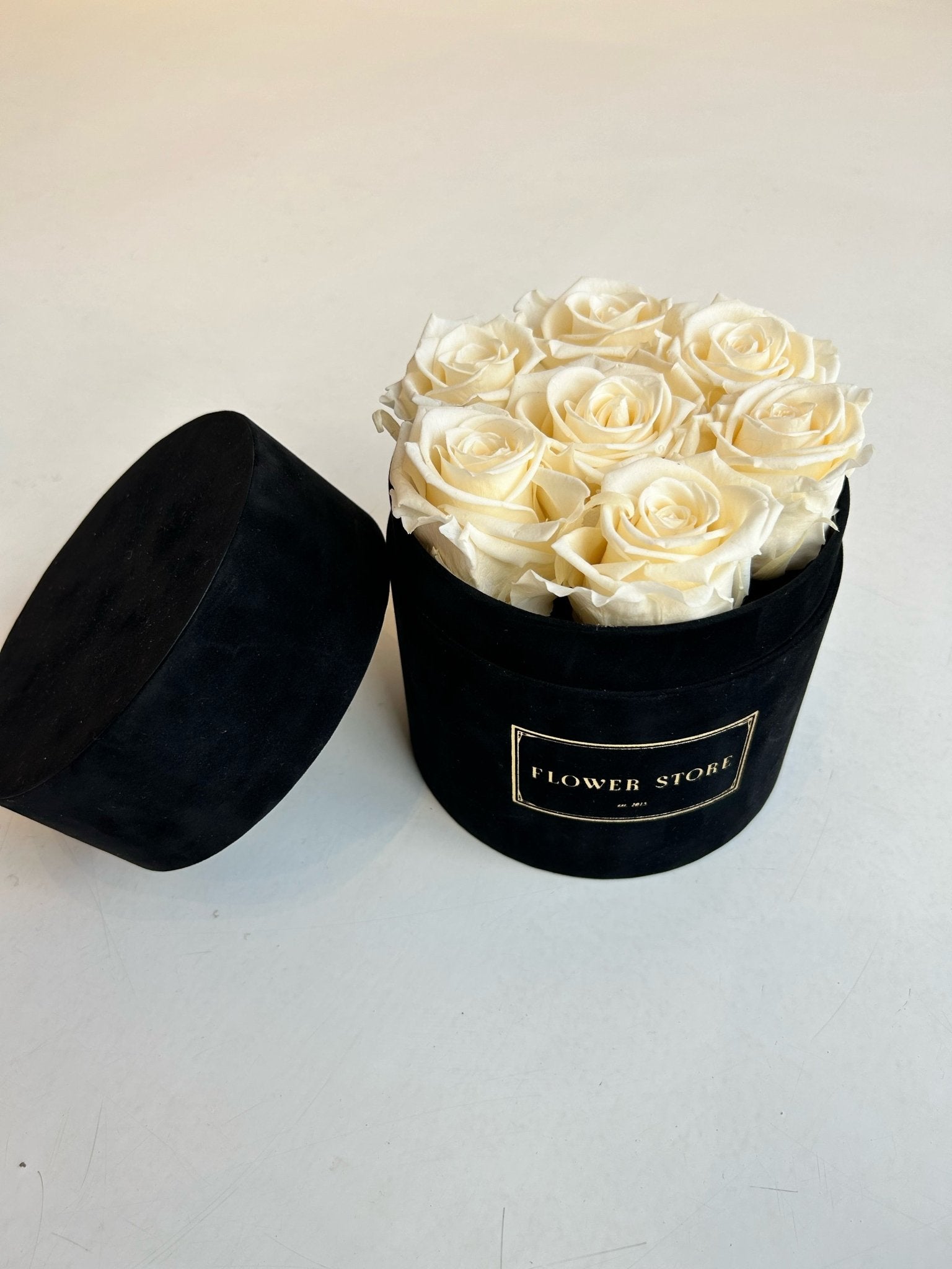 Wieczne róże - średni flokowany czarny flowerbox - kwiaty Flower Store Warszawa