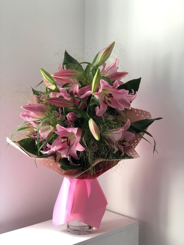 Lilie, bukiety z Lilii - Flower Store