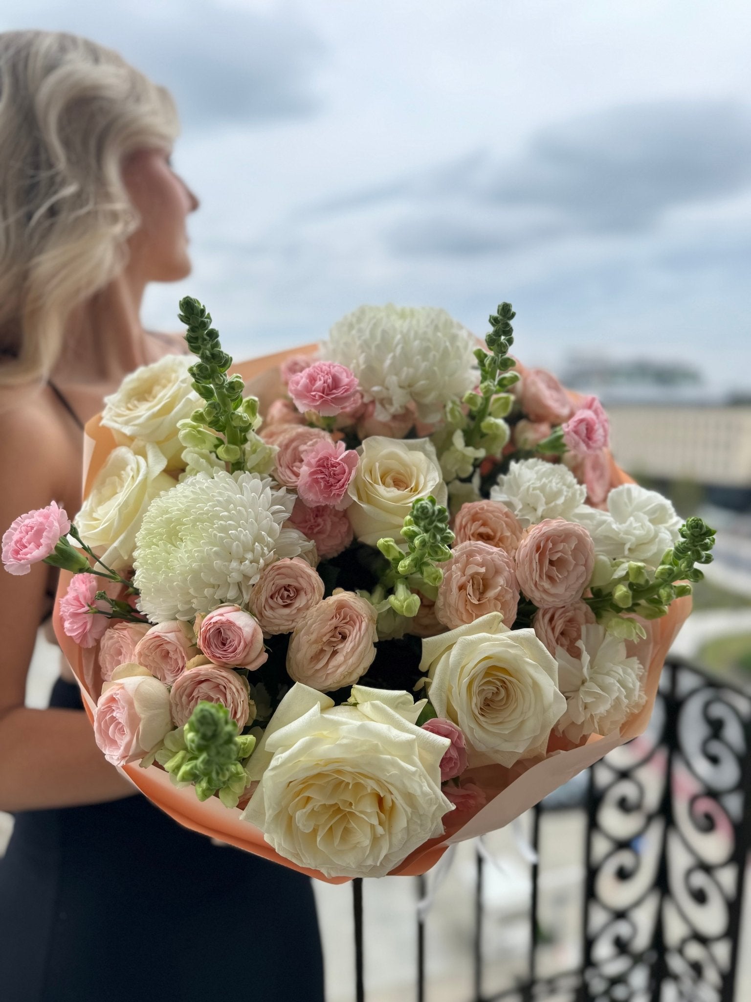 Bukiet kwiatów Amore Amore - kwiaty Flower Store Warszawa