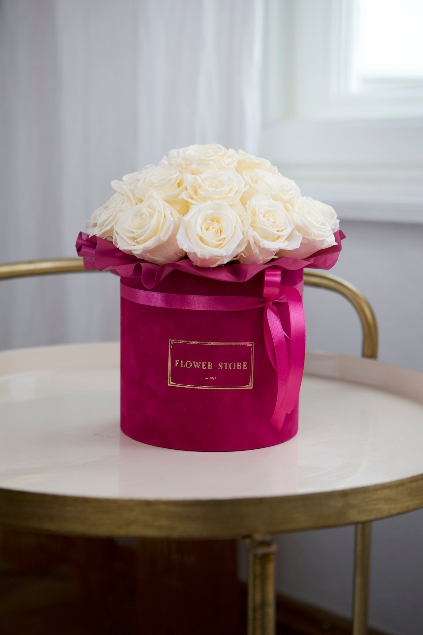 Wieczne Róże Kremowe w Fuksjowym Boxie - kwiaty Flower Store Warszawa
