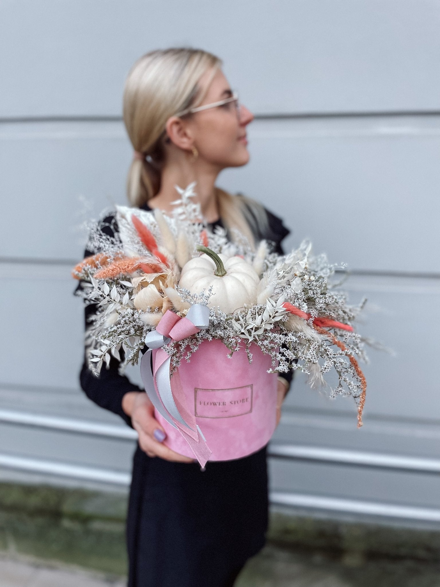 Flokowany flowerbox z kompozycja jesienną - kwiaty Flower Store Warszawa