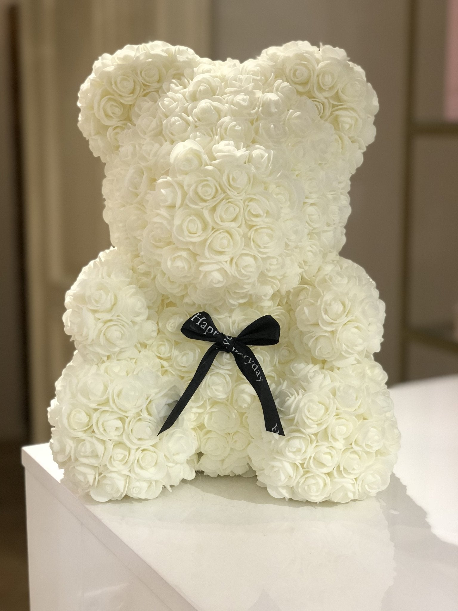 Jasny Kremowy Kwiatowy Miś - kwiaty Flower Store Warszawa