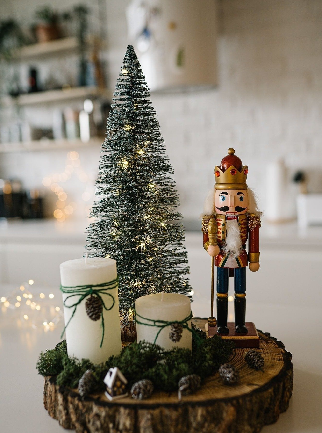 Natural Christmas Dream z dziadkiem do orzechów i swiecami - kwiaty Flower Store Warszawa